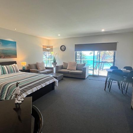 Phillip Island Holiday Apartments カウズ エクステリア 写真