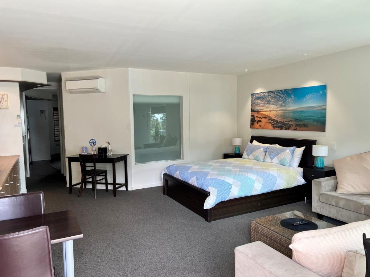 Phillip Island Holiday Apartments カウズ エクステリア 写真
