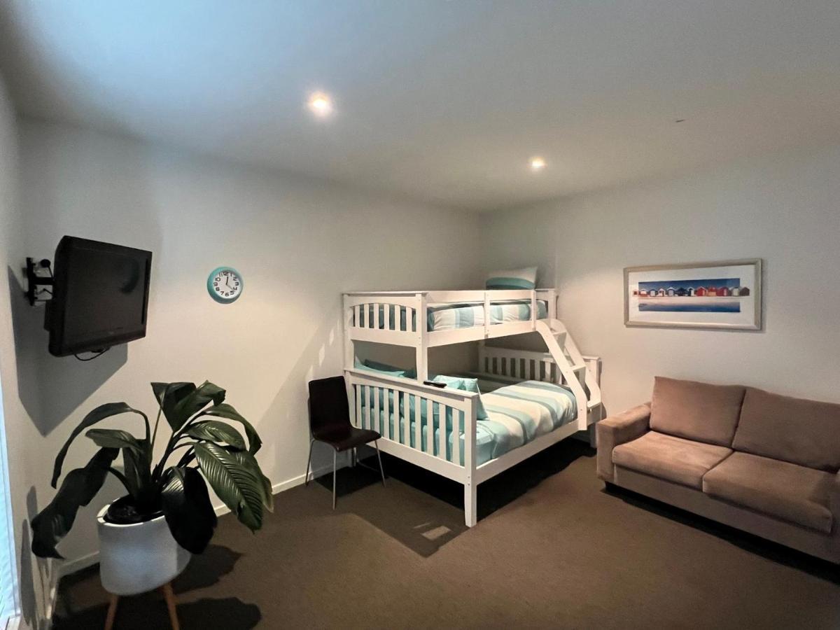 Phillip Island Holiday Apartments カウズ エクステリア 写真